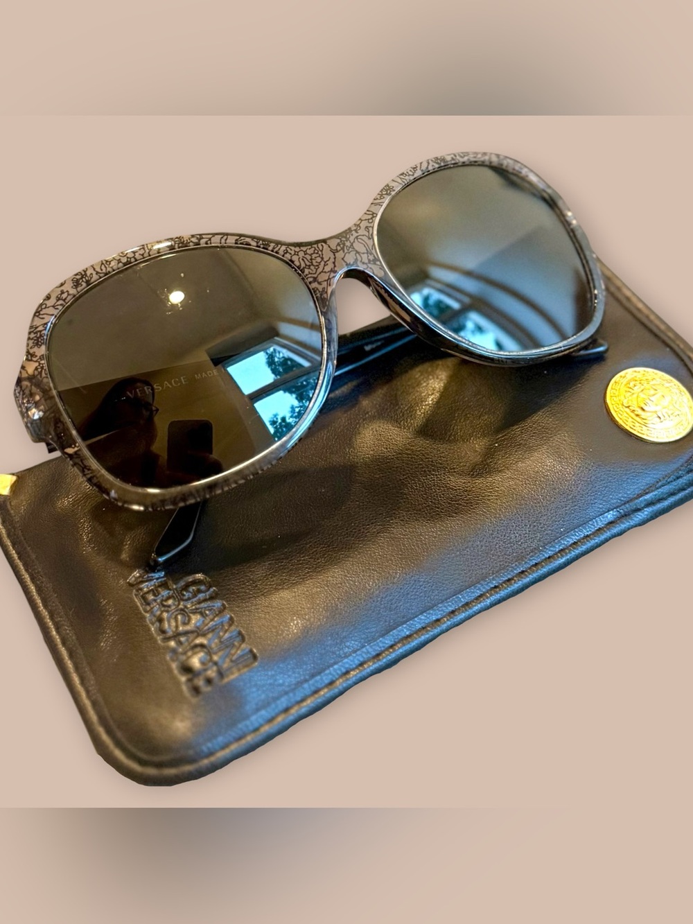 Versace Sunnies in Black & Gray Pattern, Oval Sunglasses, Versace Medusa Sleeve - Picture 4 of 16